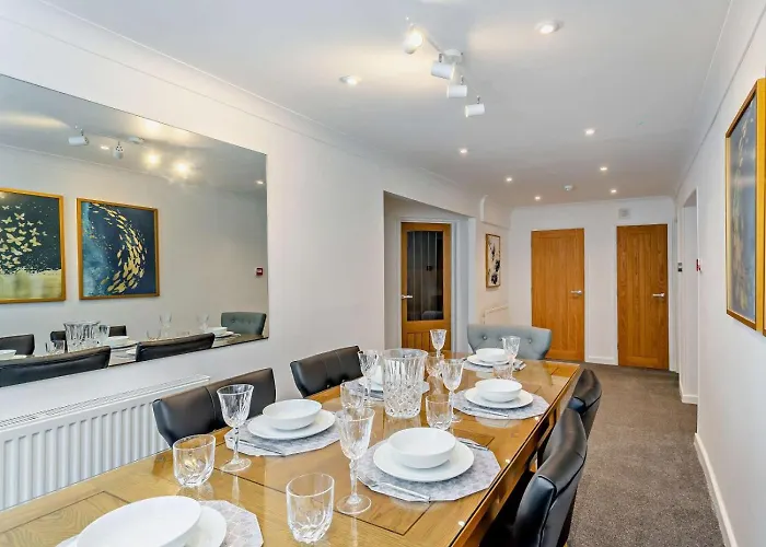 3 Bed In Oc-92158 Holiday home *