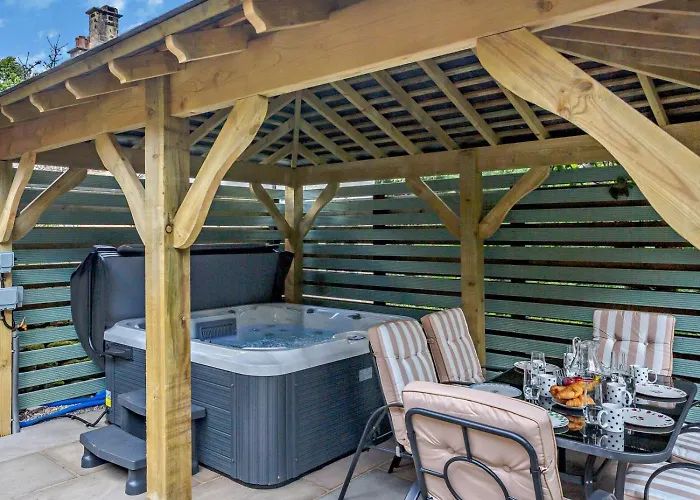 3 Bed In Oc-92158 Harrogate