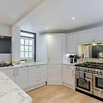 3 Bed In Oc-92158 Apartment